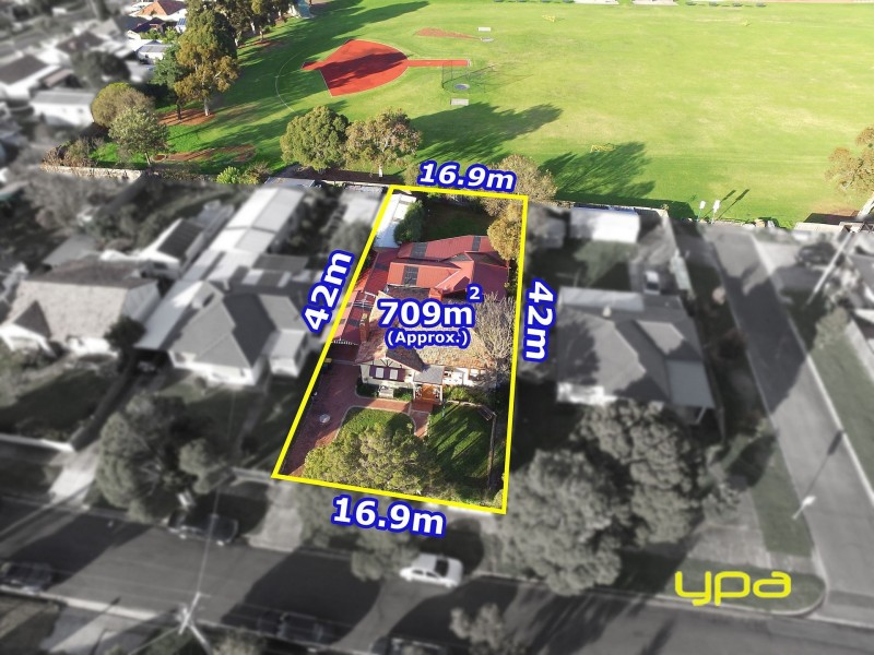 32 Kynoch Street, Deer Park VIC 3023