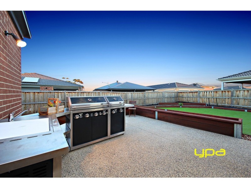 7 Keynes Circuit, Plumpton VIC 3335