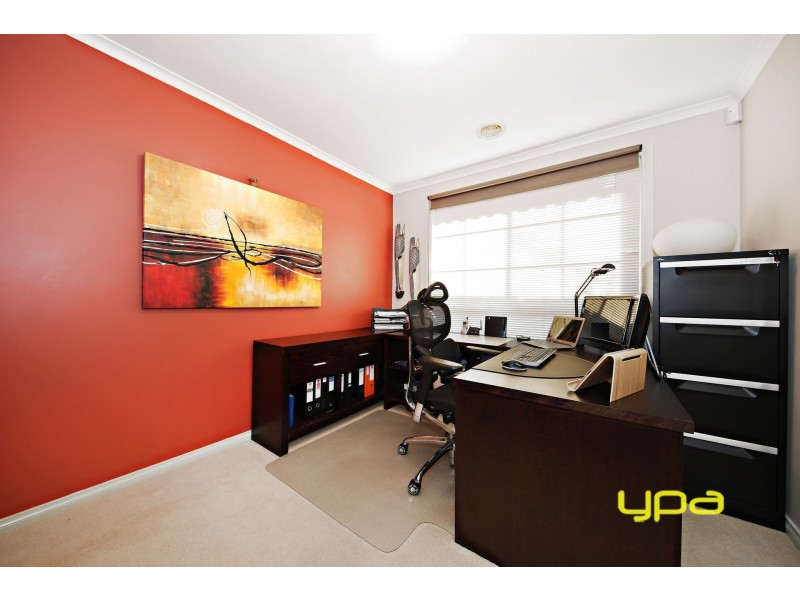 22 Contursi Drive, Sydenham VIC 3037