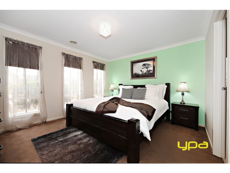 18 Atherton Avenue, Burnside Heights VIC 3023