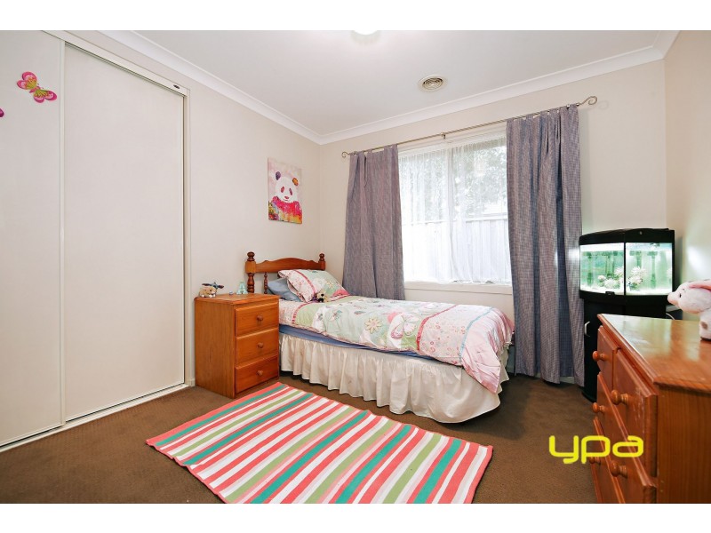 18 Atherton Avenue, Burnside Heights VIC 3023