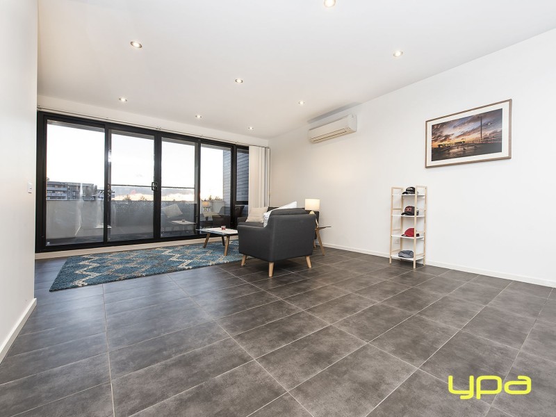 7/11 Monckton Place, Caroline Springs VIC 3023