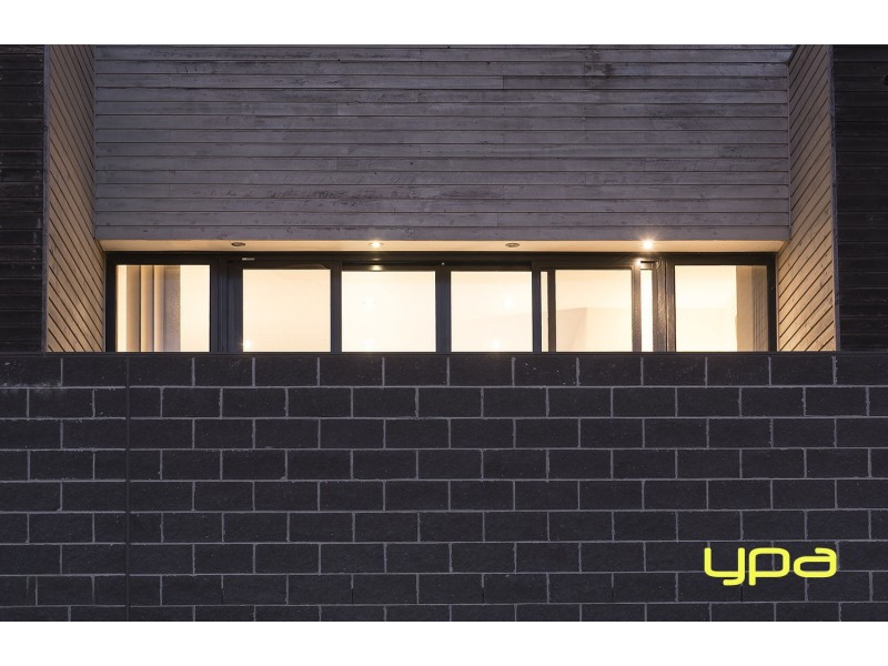 7/11 Monckton Place, Caroline Springs VIC 3023