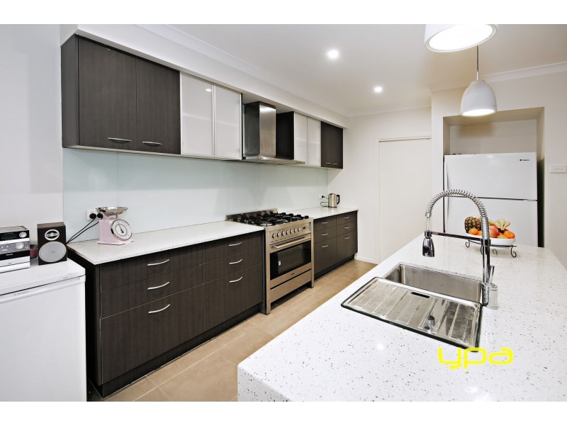 2 Adderley Court, Burnside Heights VIC 3023