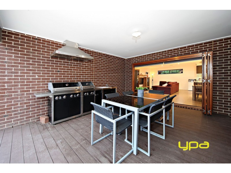 2 Adderley Court, Burnside Heights VIC 3023