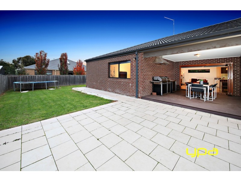 2 Adderley Court, Burnside Heights VIC 3023