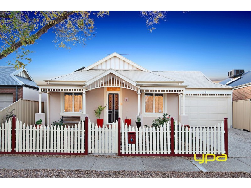 6 Kooyong Way, Caroline Springs VIC 3023
