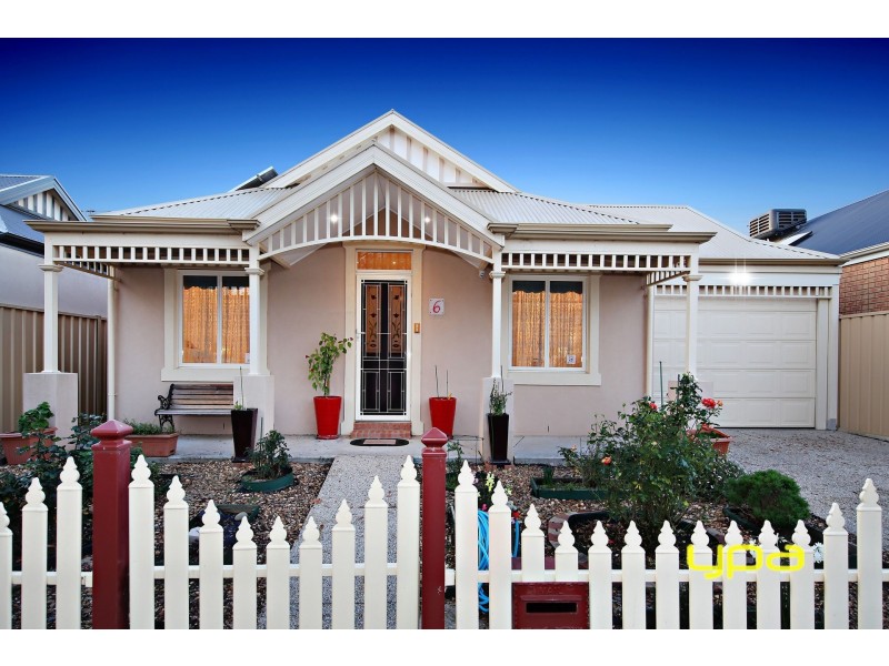 6 Kooyong Way, Caroline Springs VIC 3023