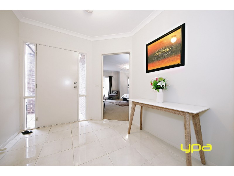 68 Lawson Way, Caroline Springs VIC 3023