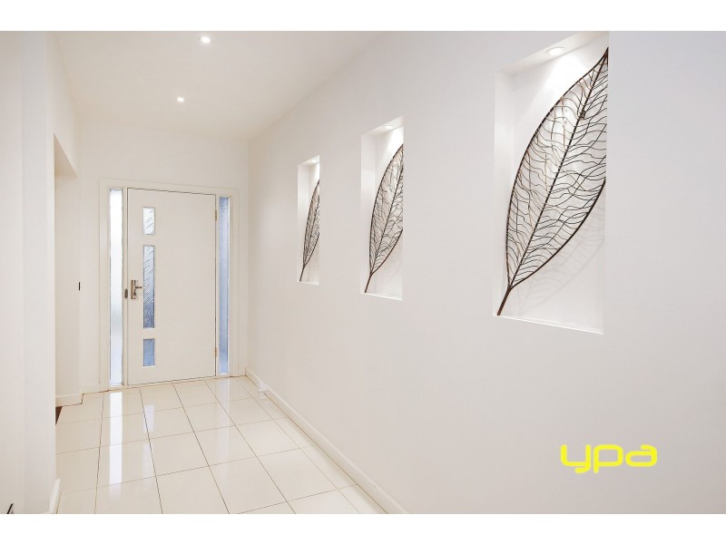 20 Studley Parkway, Caroline Springs VIC 3023