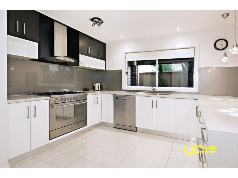 20 Studley Parkway, Caroline Springs VIC 3023