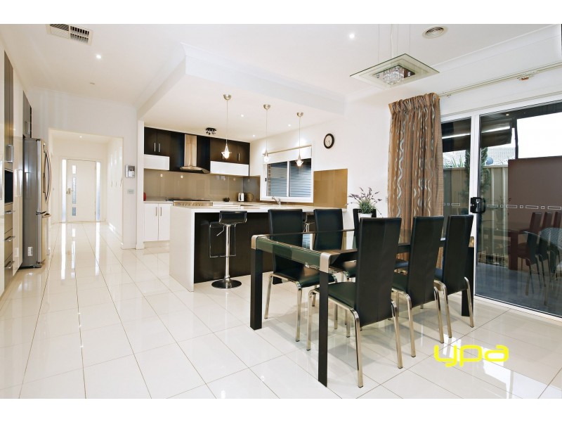 20 Studley Parkway, Caroline Springs VIC 3023