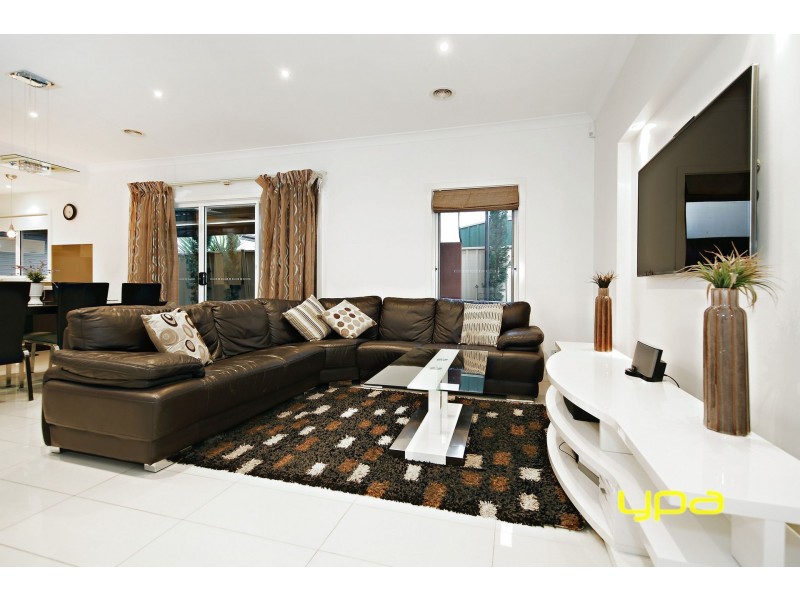 20 Studley Parkway, Caroline Springs VIC 3023