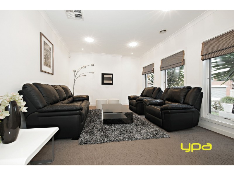 20 Studley Parkway, Caroline Springs VIC 3023