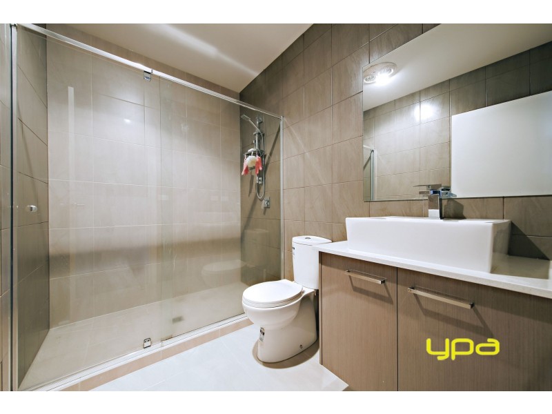 7/25 Boathouse Drive, Caroline Springs VIC 3023