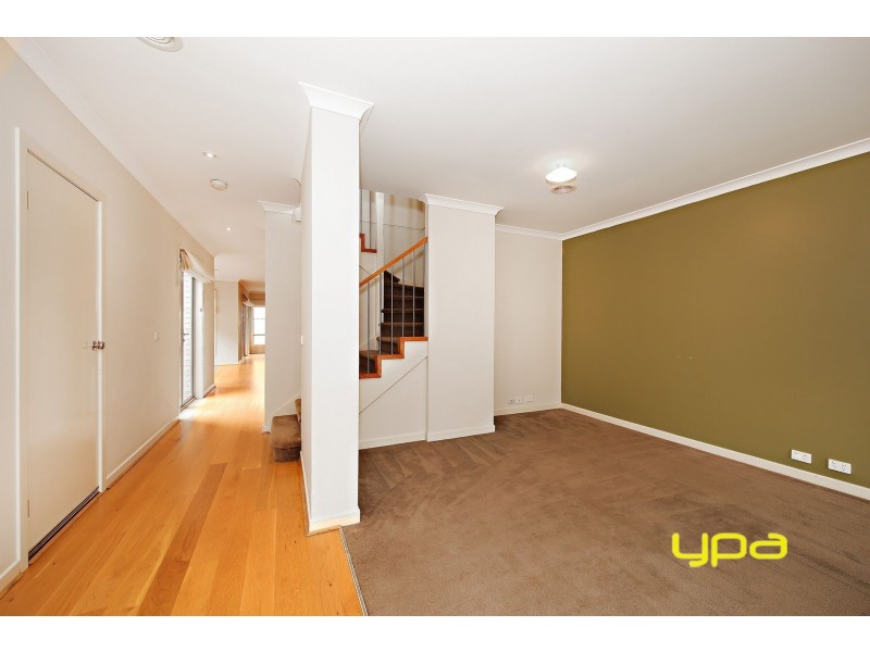 3 Oldis Close, Caroline Springs VIC 3023