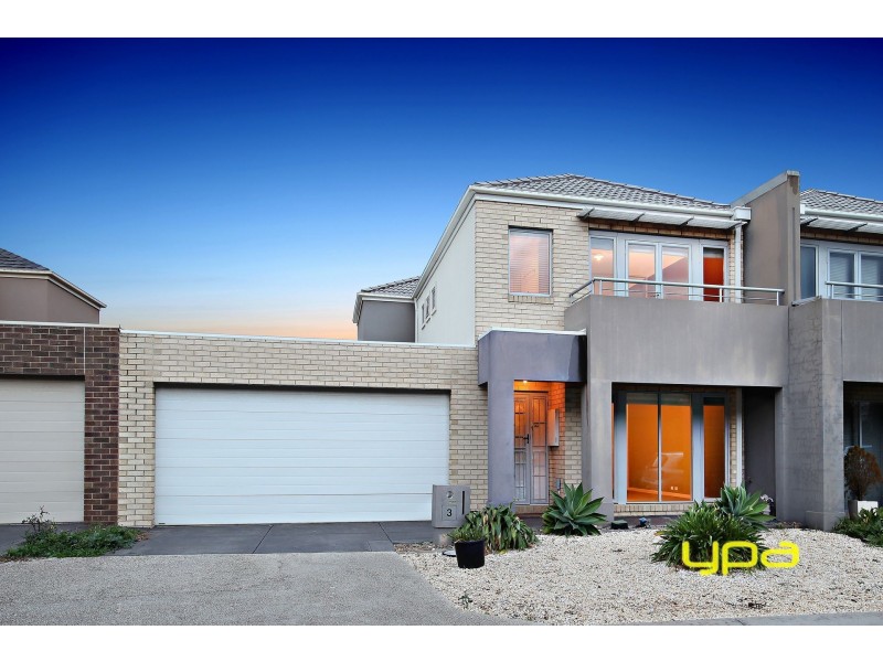 3 Oldis Close, Caroline Springs VIC 3023