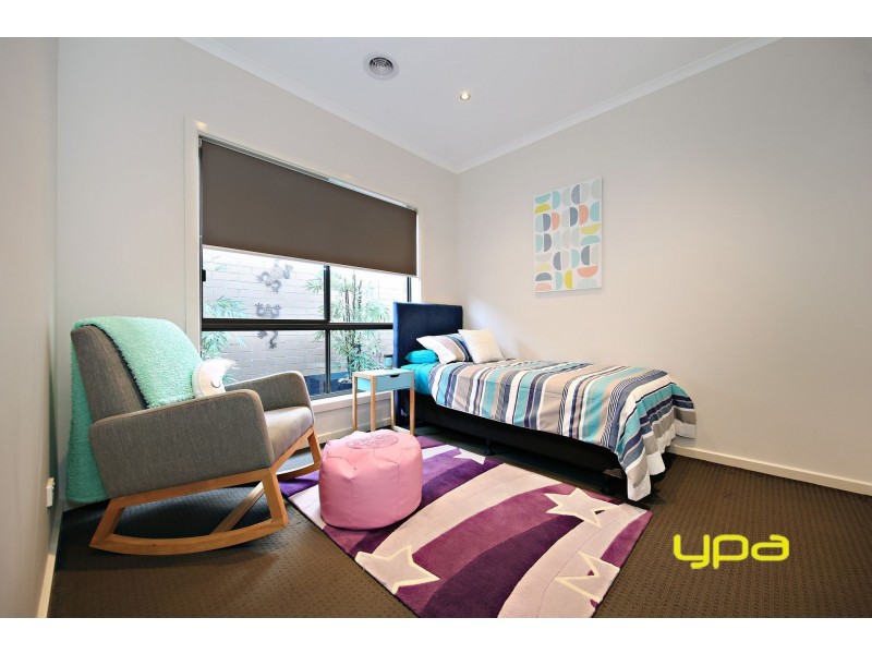 15 Daly Circuit, Caroline Springs VIC 3023