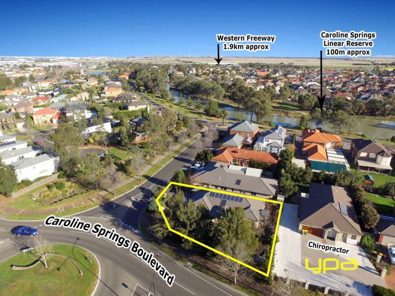 2 Bellfield Avenue, Caroline Springs VIC 3023