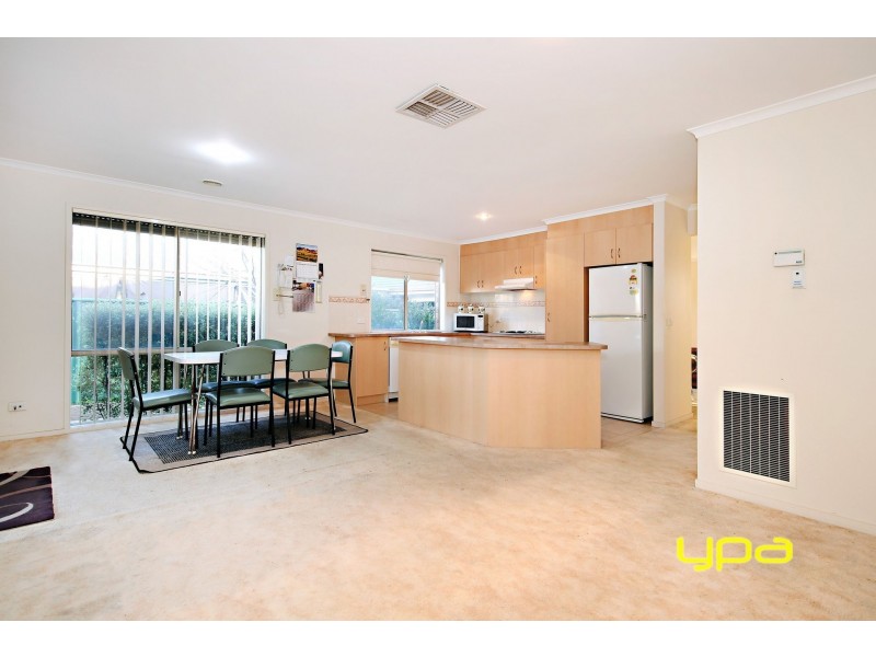 20 Strickland Crescent, Burnside VIC 3023