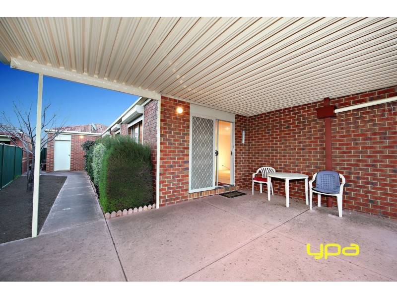 20 Strickland Crescent, Burnside VIC 3023