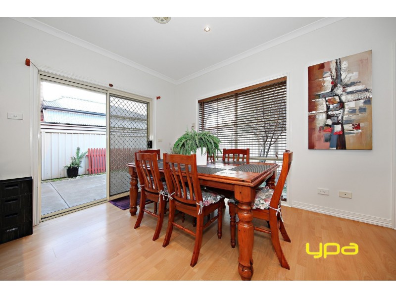 3 Colac Place, Caroline Springs VIC 3023