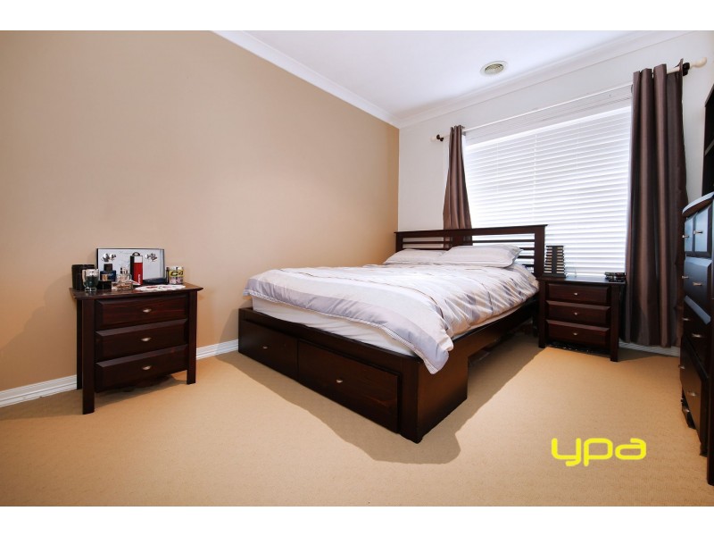 3 Colac Place, Caroline Springs VIC 3023