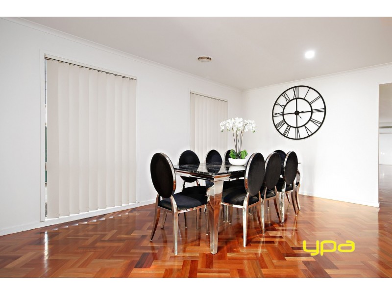 18 Fydler Avenue, Burnside VIC 3023