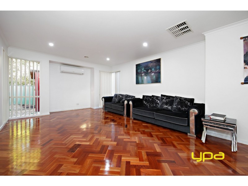 18 Fydler Avenue, Burnside VIC 3023