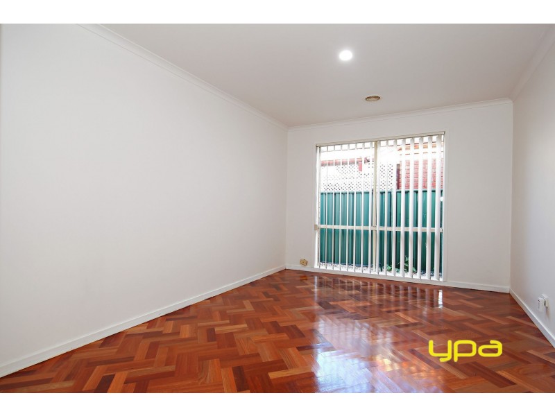 18 Fydler Avenue, Burnside VIC 3023