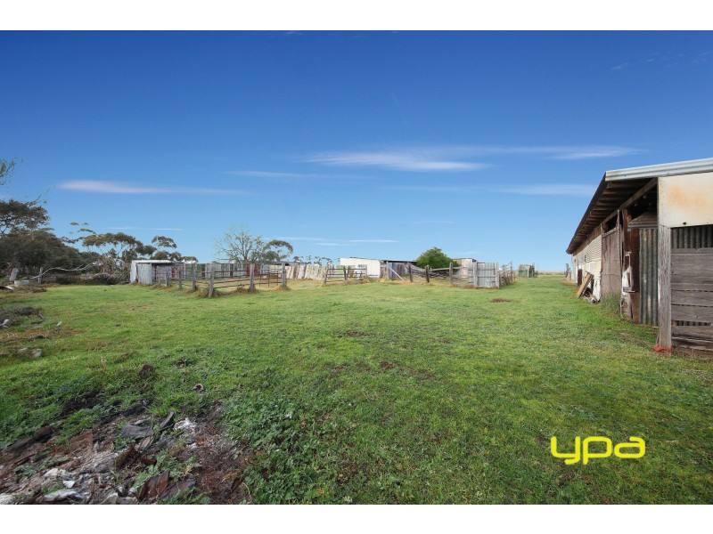 13-35 Cropley Lane, Rockbank VIC 3335