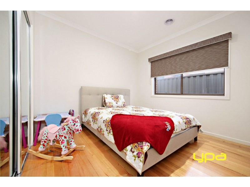 21 Mandalay Parade, Plumpton VIC 3335