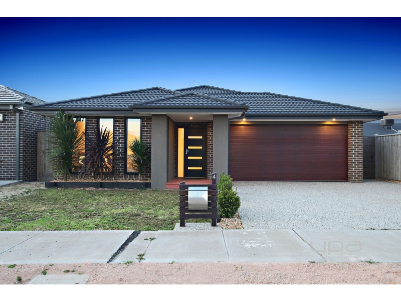 4 Keynes Circuit, Plumpton VIC 3335