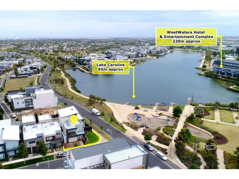 2 Boathouse Drive, Caroline Springs VIC 3023