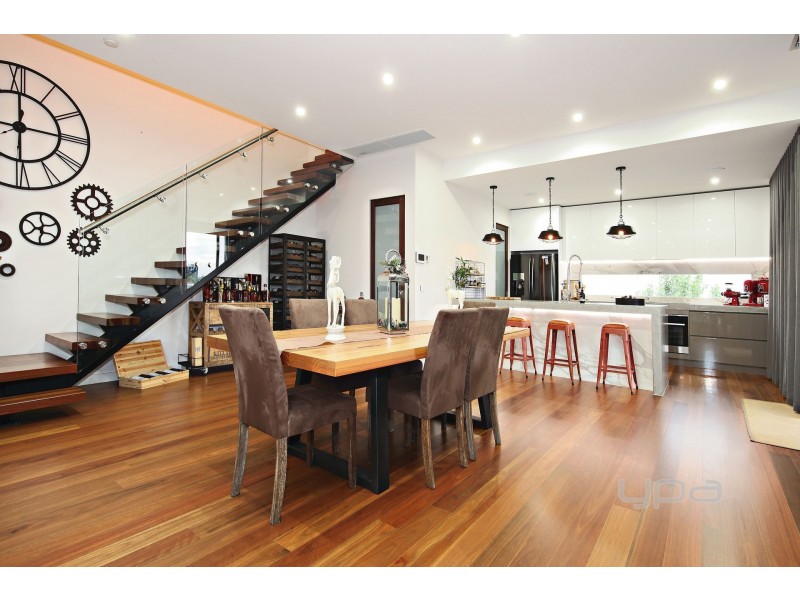 2 Boathouse Drive, Caroline Springs VIC 3023