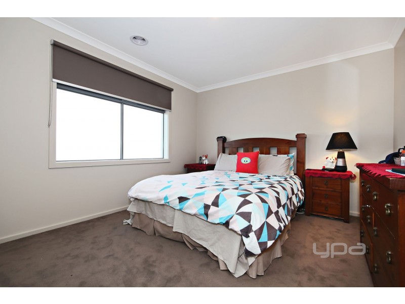 12 Higgins Street, Plumpton VIC 3335