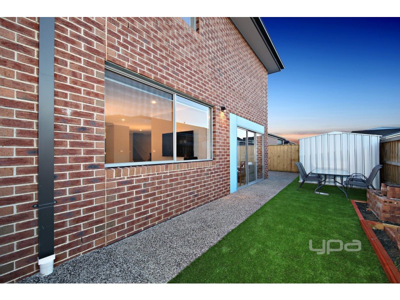 12 Higgins Street, Plumpton VIC 3335