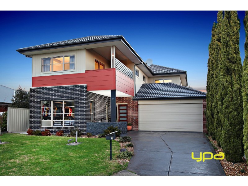 9 Coen Place, Caroline Springs VIC 3023