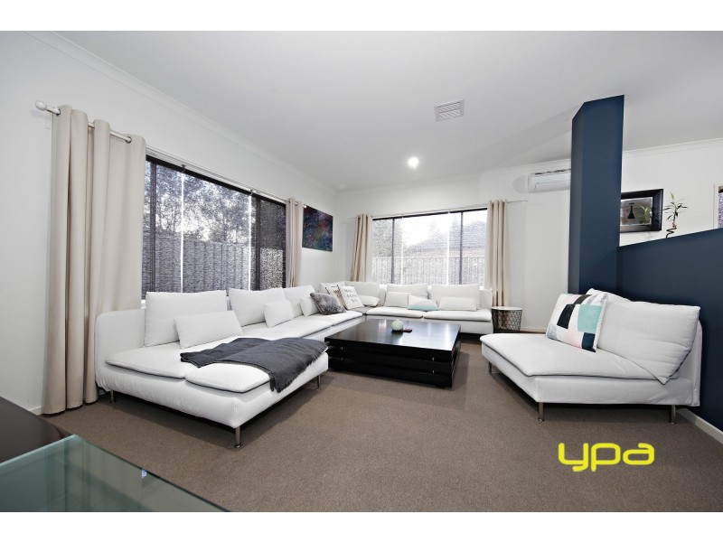 9 Coen Place, Caroline Springs VIC 3023