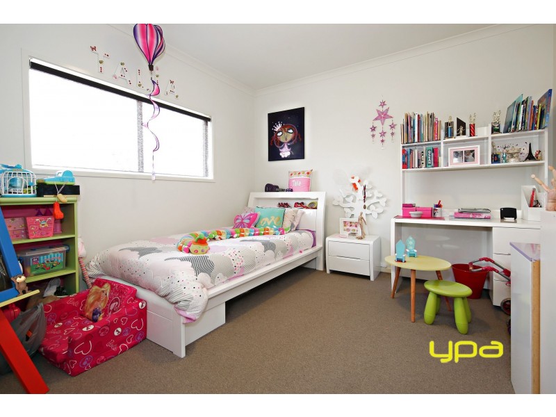 9 Coen Place, Caroline Springs VIC 3023