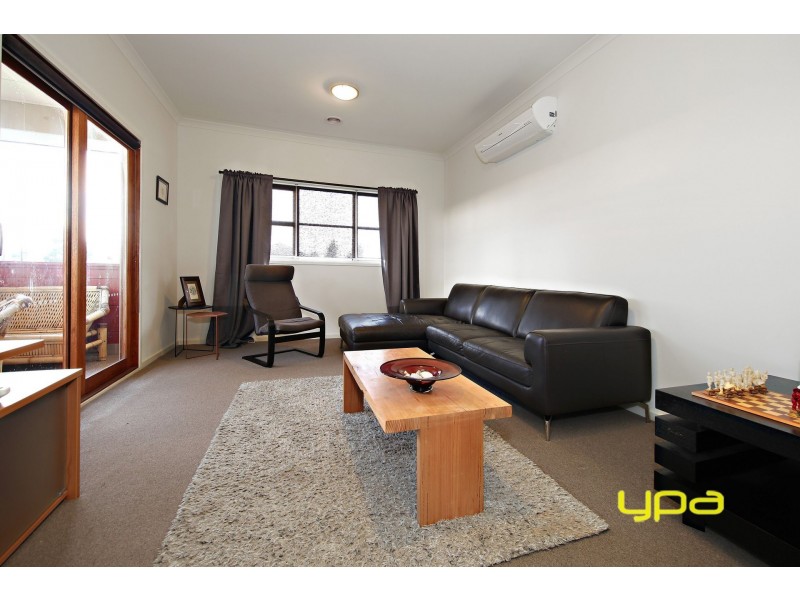 9 Coen Place, Caroline Springs VIC 3023