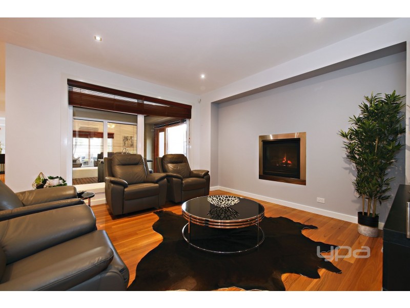 5 Winterton Court, Burnside Heights VIC 3023