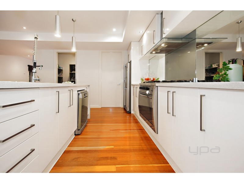 5 Winterton Court, Burnside Heights VIC 3023