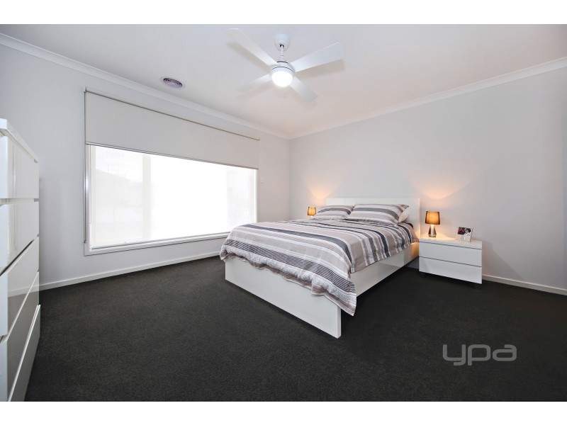 21 Springlands Crescent, Plumpton VIC 3335