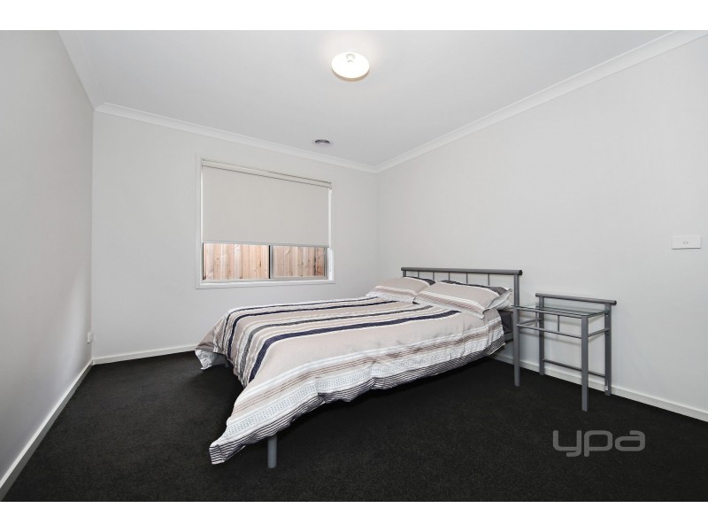 21 Springlands Crescent, Plumpton VIC 3335