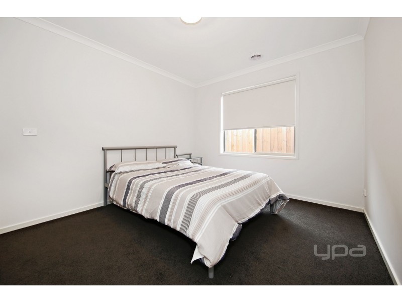 21 Springlands Crescent, Plumpton VIC 3335