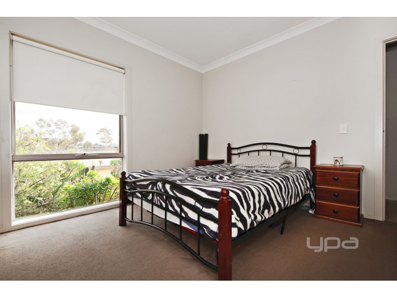 6/2 Elizabeth Street, Rockbank VIC 3335