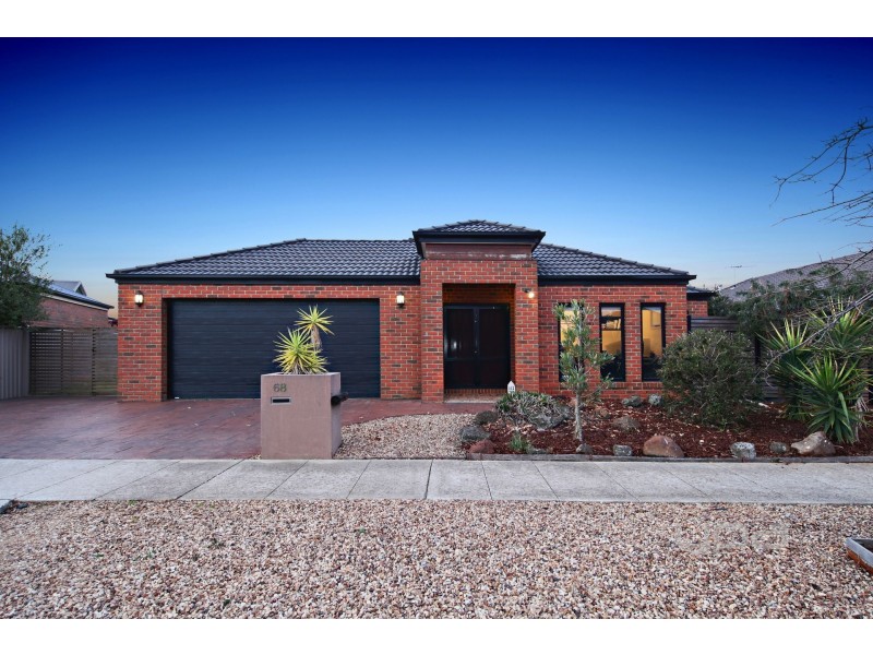 68 Barringo Way, Caroline Springs VIC 3023