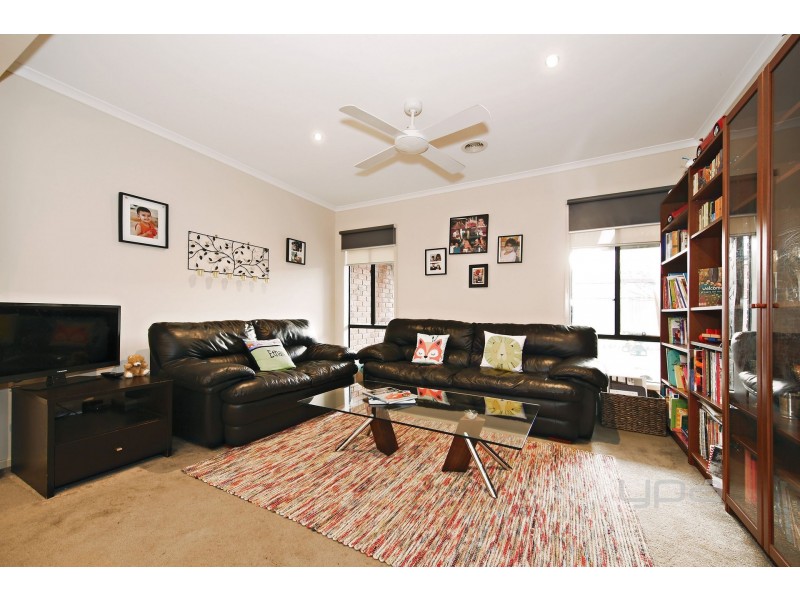 68 Barringo Way, Caroline Springs VIC 3023