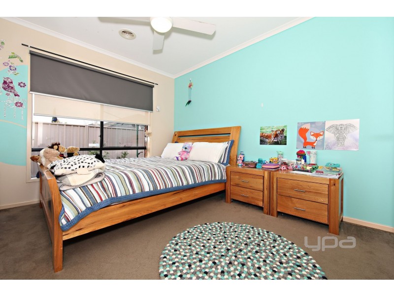 68 Barringo Way, Caroline Springs VIC 3023